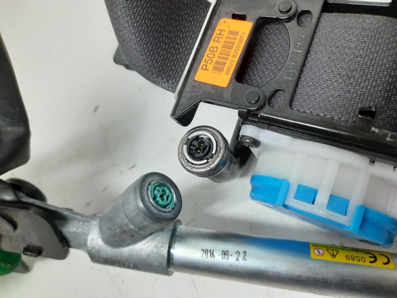 Ремень безопасности