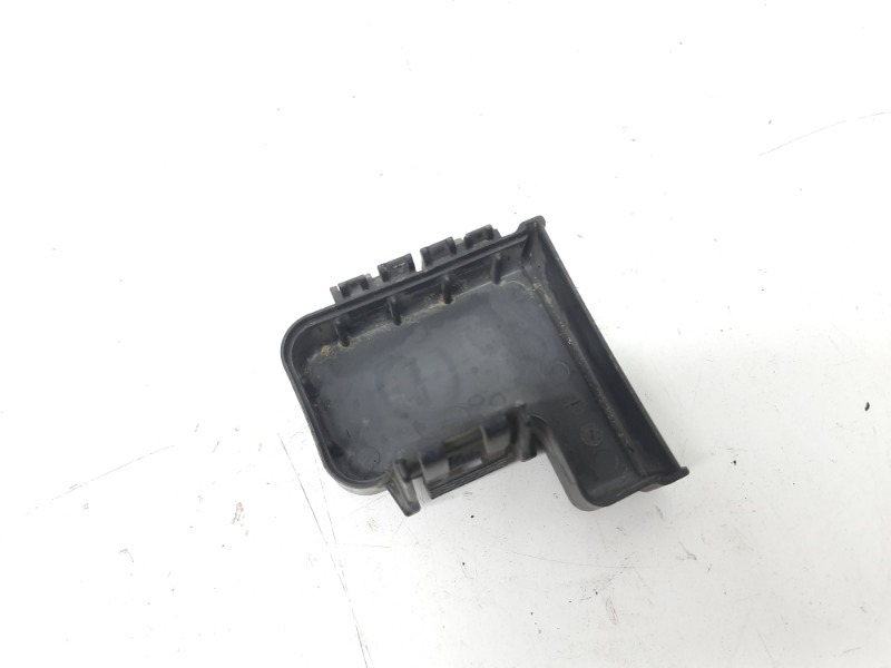 Крышка аккумулятора