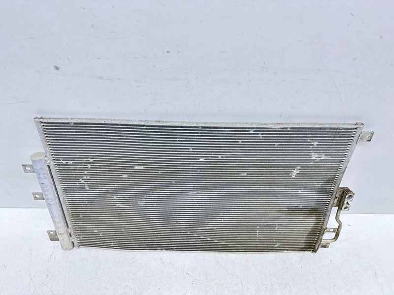 Радиатор кондиционера / конденсер