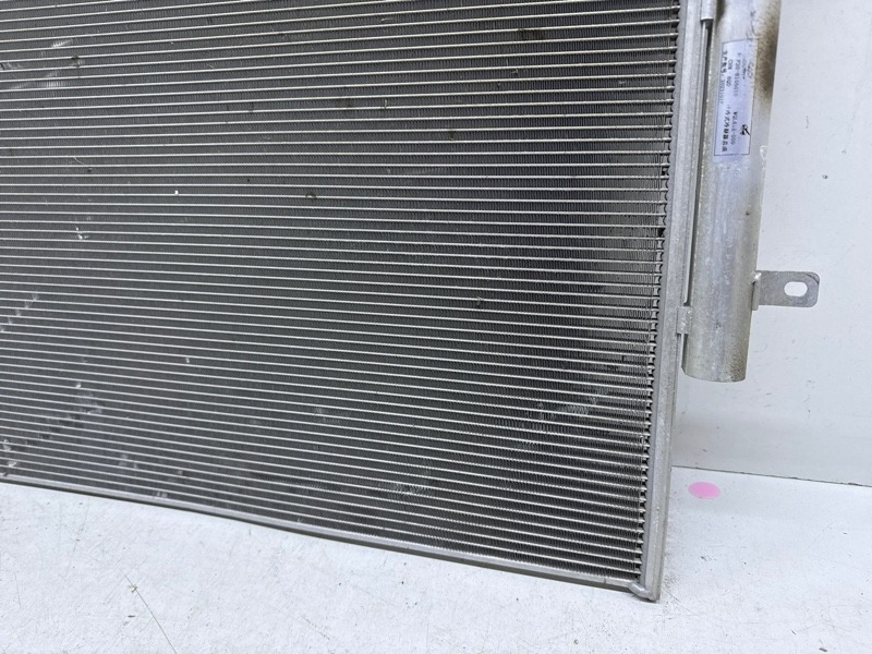Радиатор кондиционера / конденсер