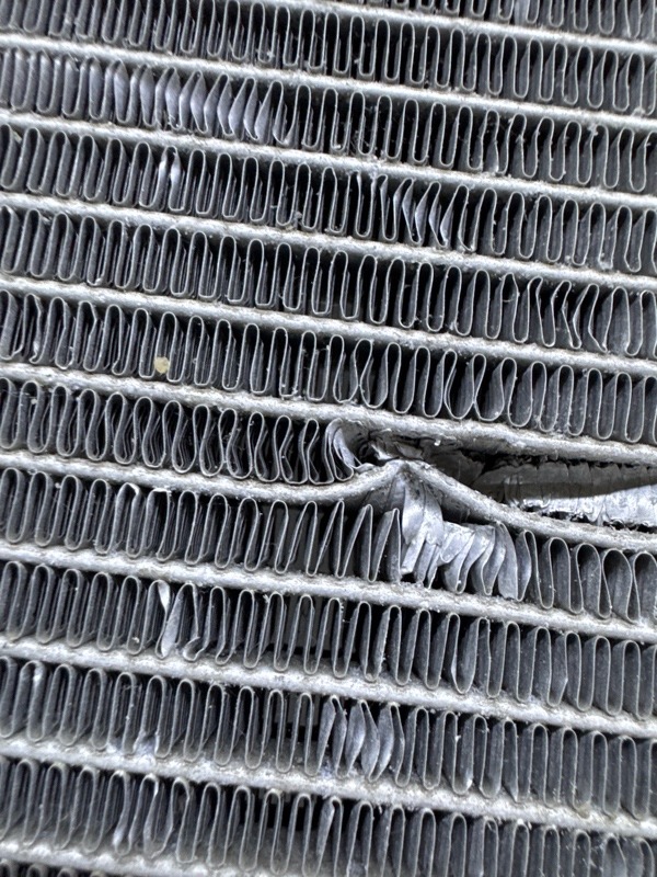 Радиатор кондиционера / конденсер