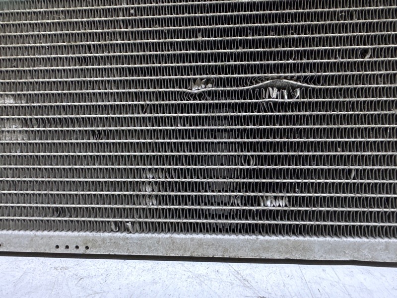 Радиатор кондиционера / конденсер