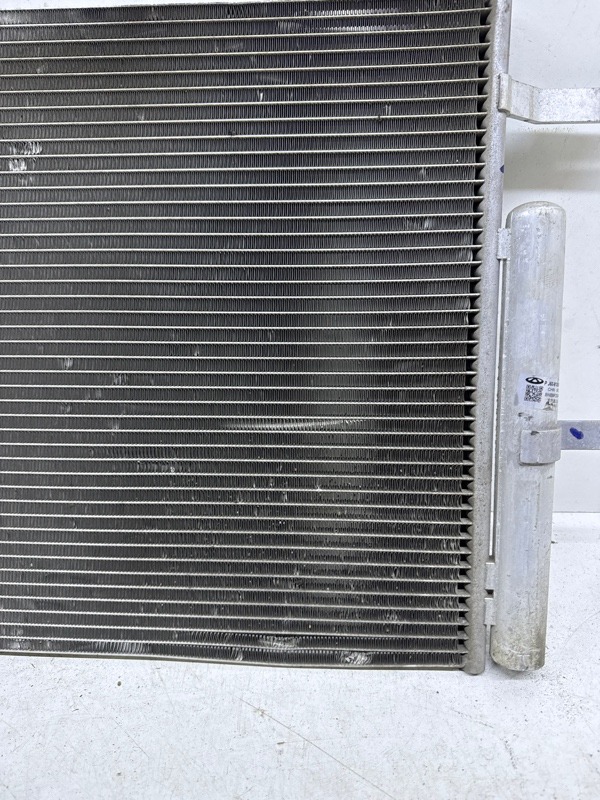 Радиатор кондиционера / конденсер