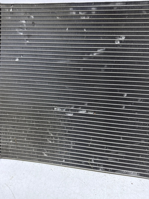 Радиатор кондиционера / конденсер