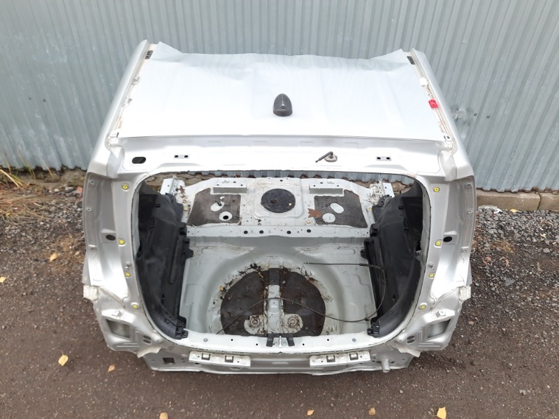 Кузовной элемент