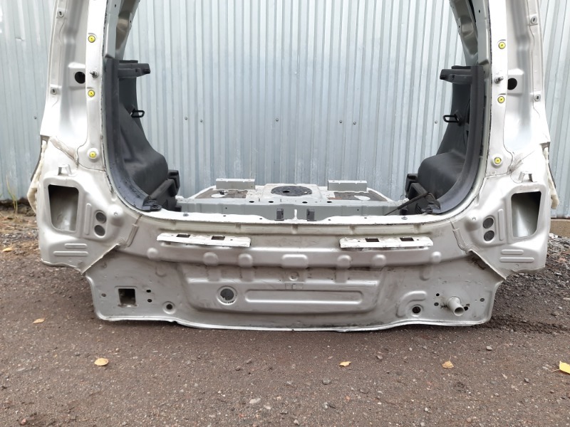 Кузовной элемент