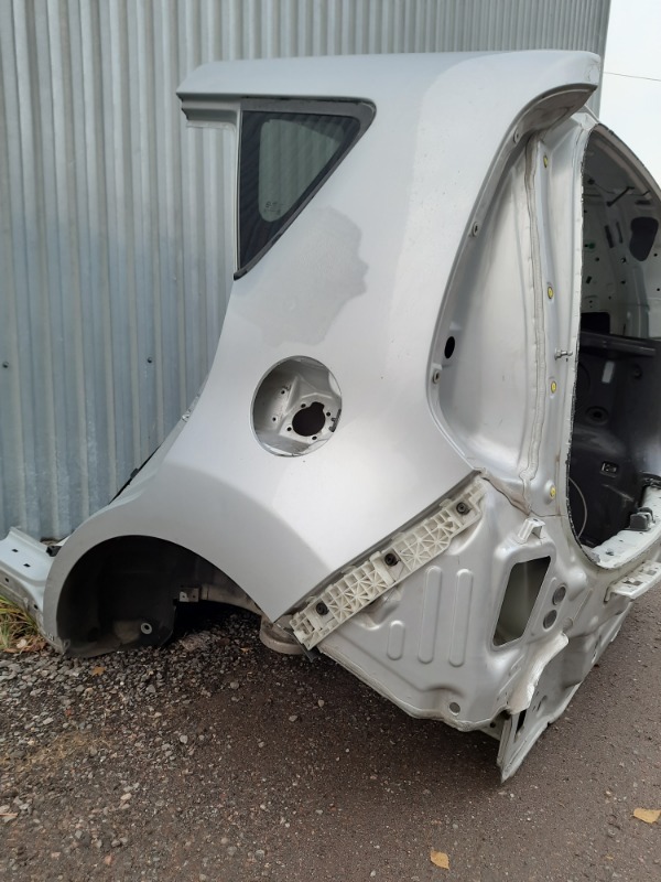 Кузовной элемент