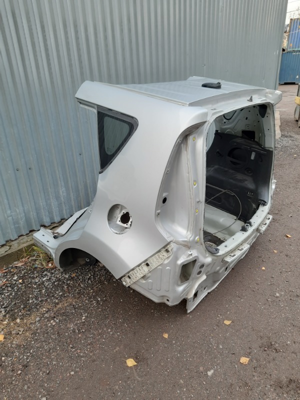 Кузовной элемент