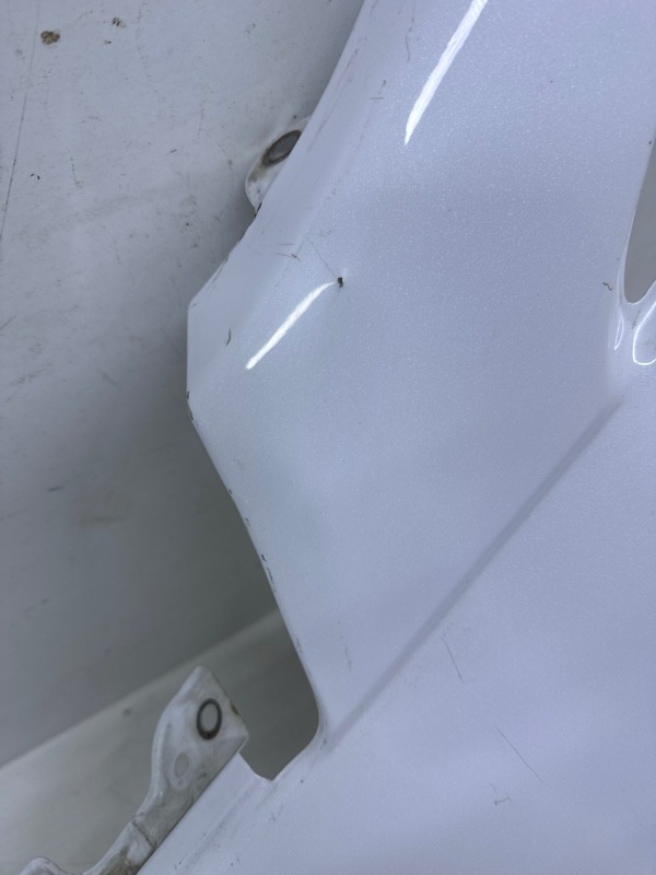 Крыло переднее левое