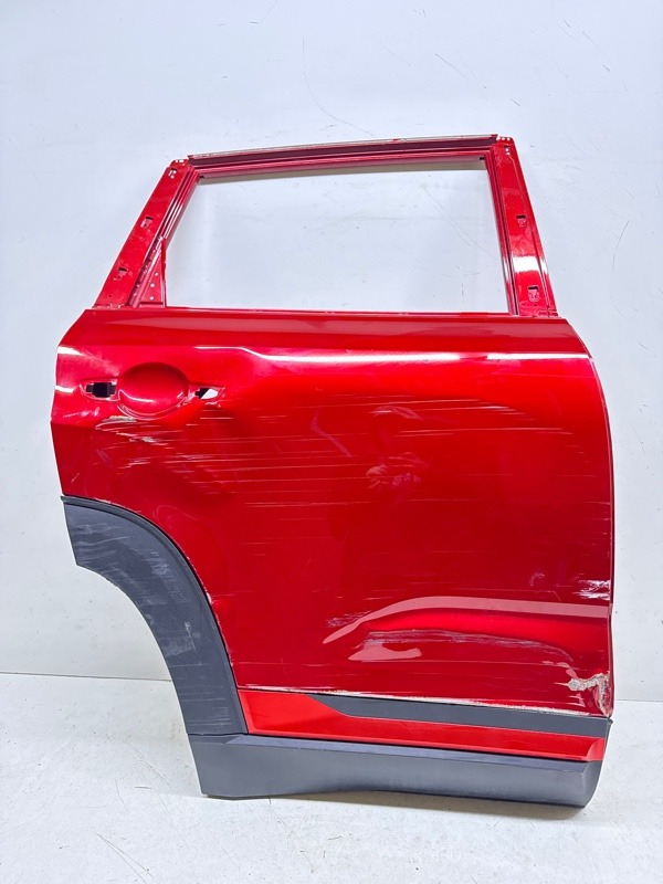 Дверь задняя правая