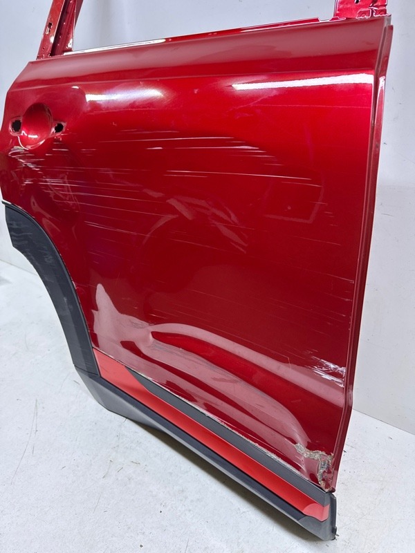 Дверь задняя правая