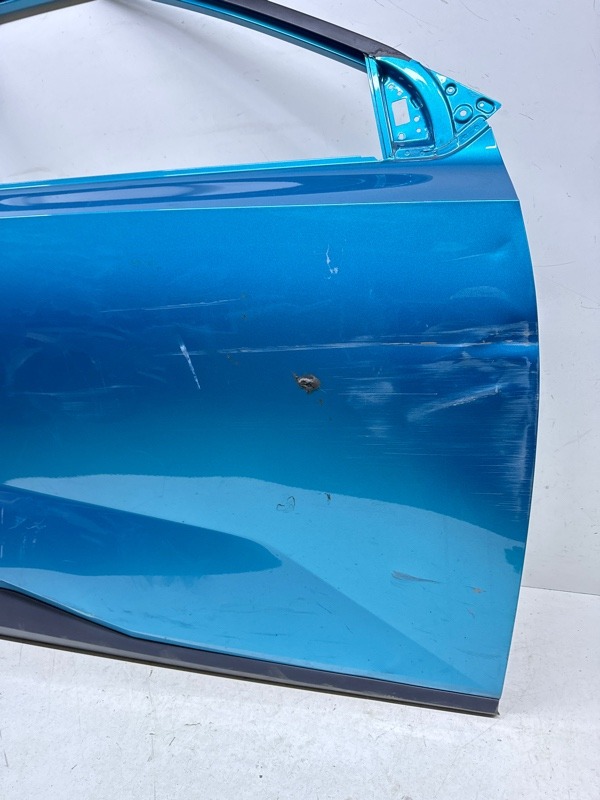 Дверь передняя правая