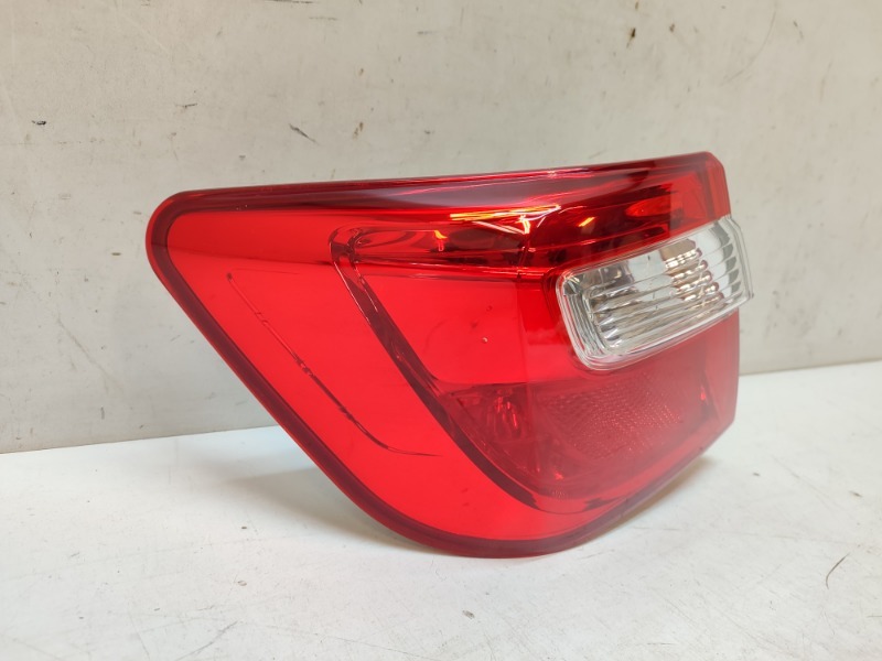 Фонарь задний левый