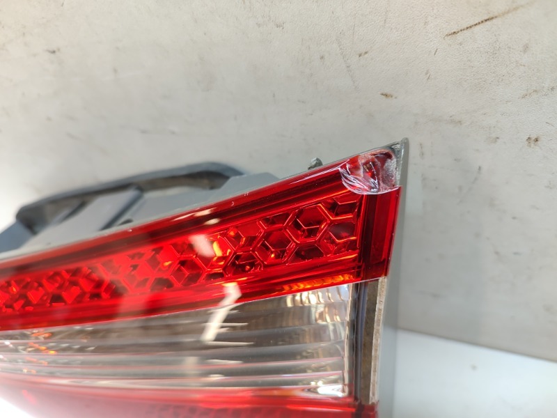 Фонарь задний правый