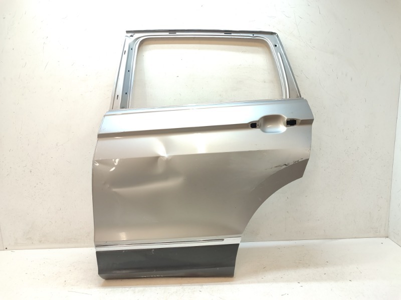 Дверь задняя левая