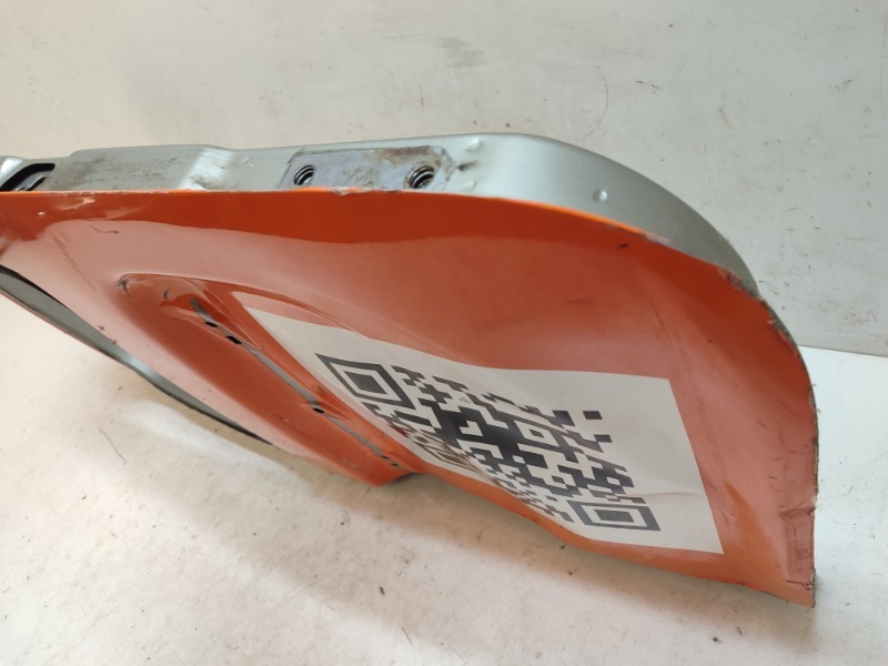 Дверь задняя правая