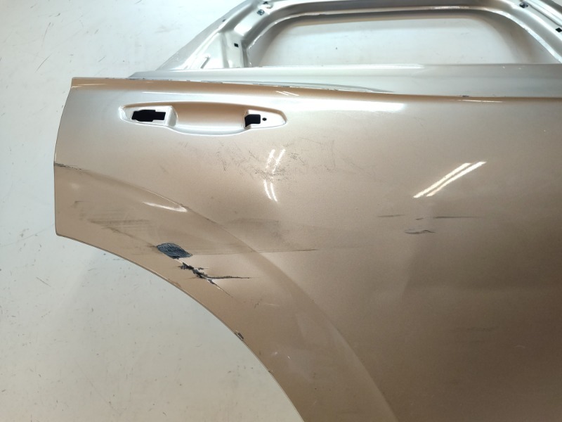 Дверь задняя правая