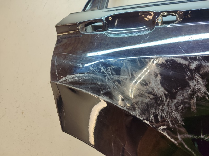 Дверь задняя правая