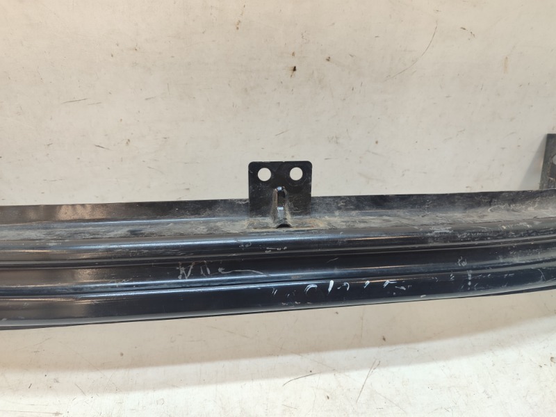 Усилитель переднего бампера