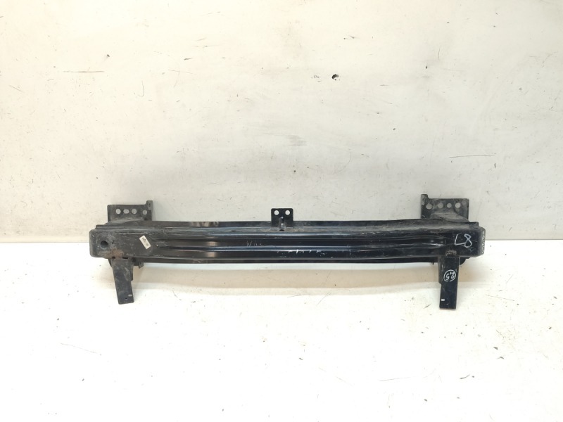 Усилитель переднего бампера