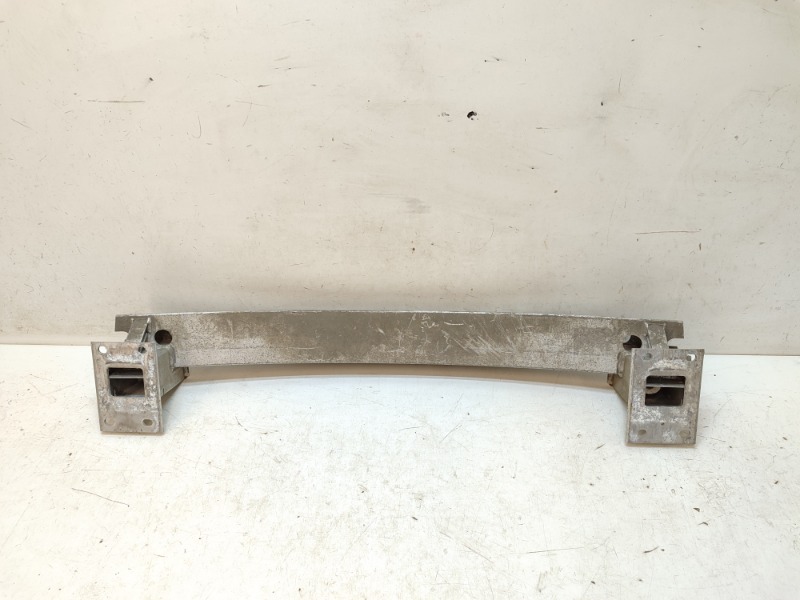 Усилитель заднего бампера