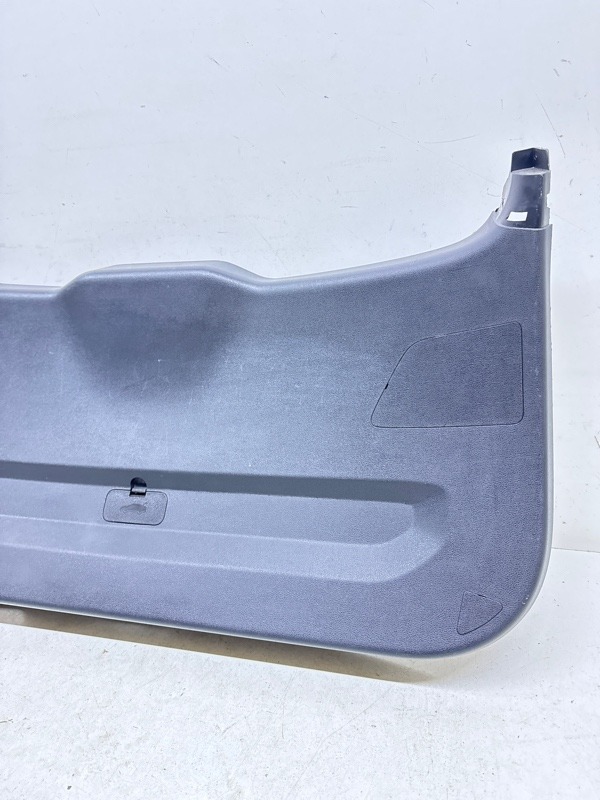 Обшивка крышки багажника