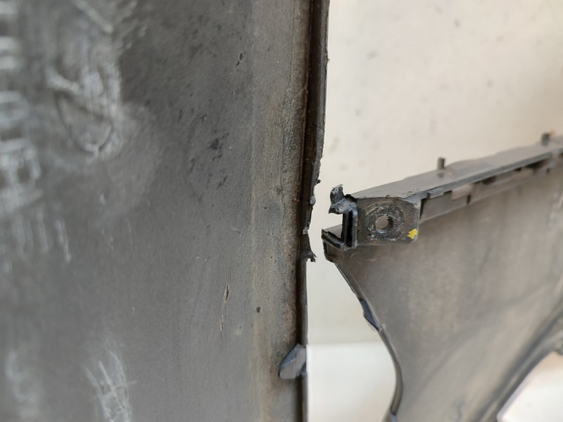 Бампер передний