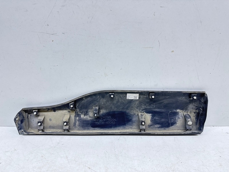 Накладка двери задней левой