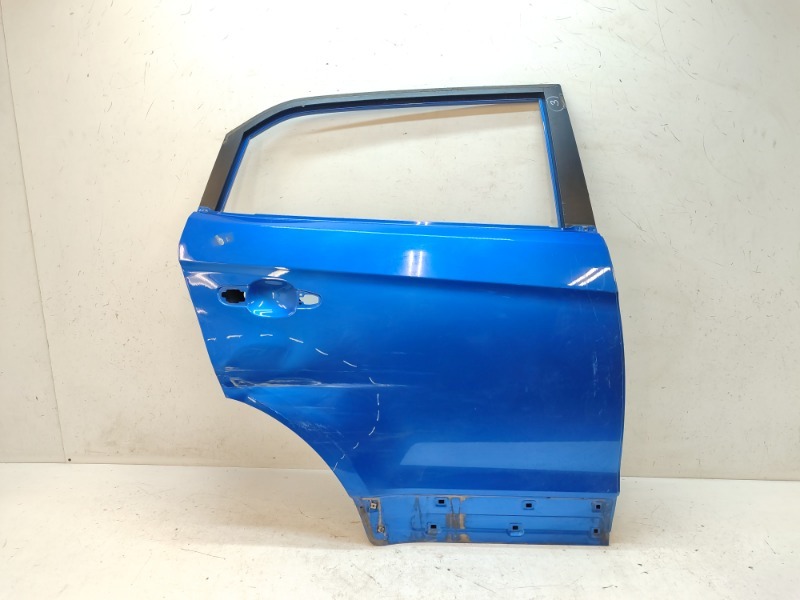 Дверь задняя правая