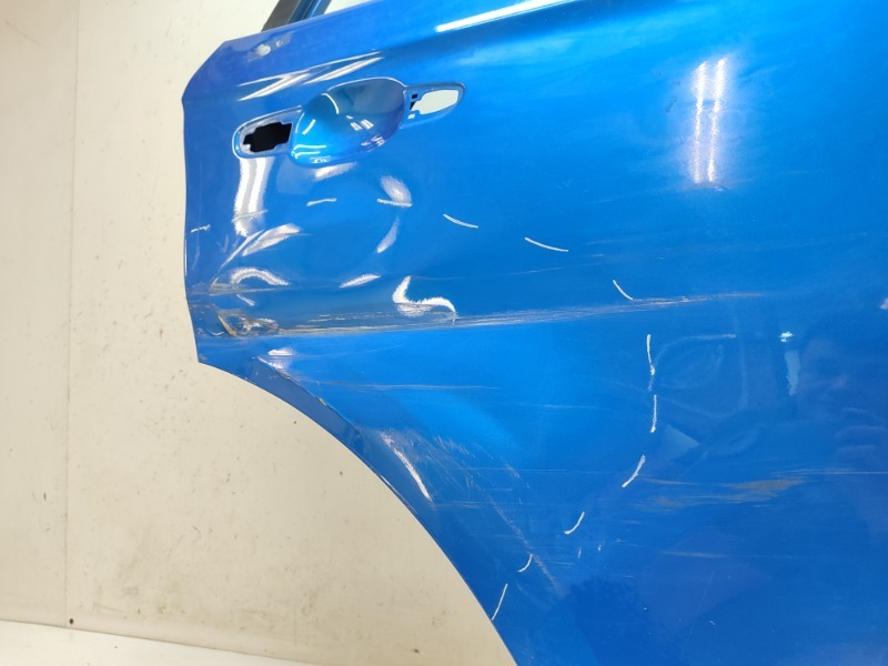 Дверь задняя правая