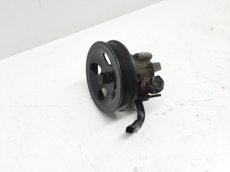 Насос ГУР (гидроусилитель руля)