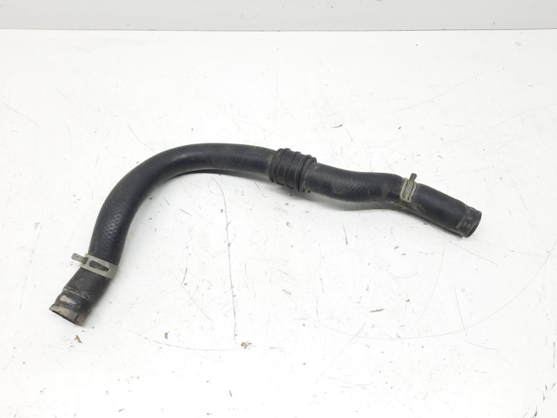 Патрубок радиатора