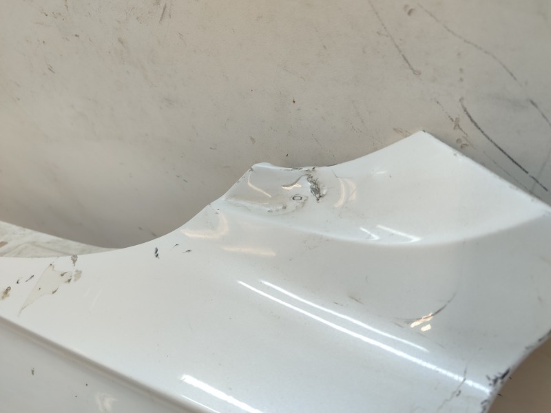 Крыло переднее левое