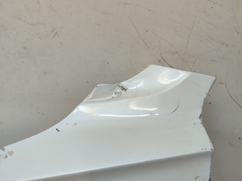 Крыло переднее левое