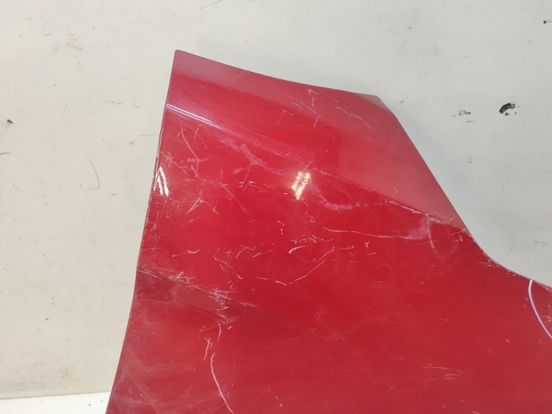 Крыло переднее правое