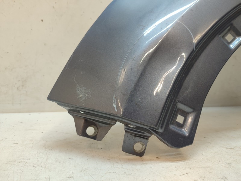 Крыло переднее левое