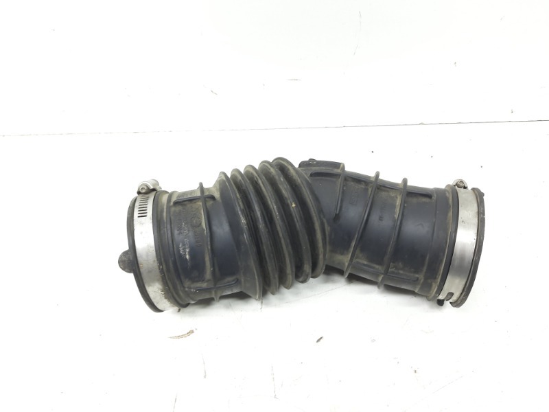 Патрубок воздушного фильтра