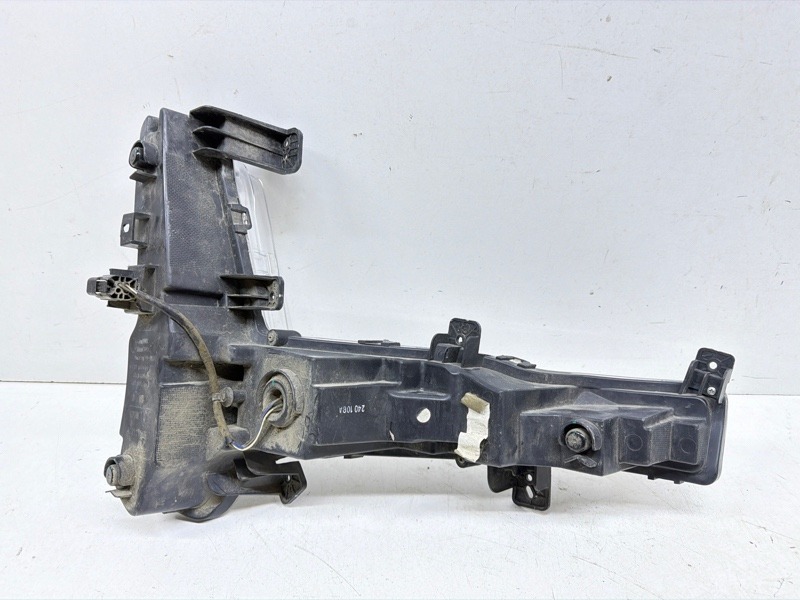 Фара противотуманная левая