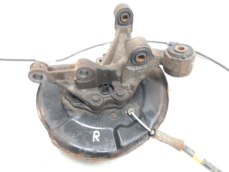 Кулак поворотный задний правый