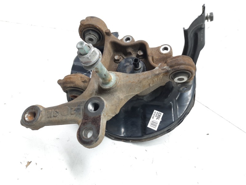 Кулак поворотный задний левый