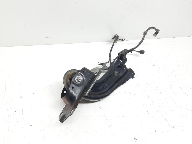 Рычаг задний левый