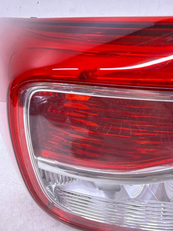 Фонарь задний левый