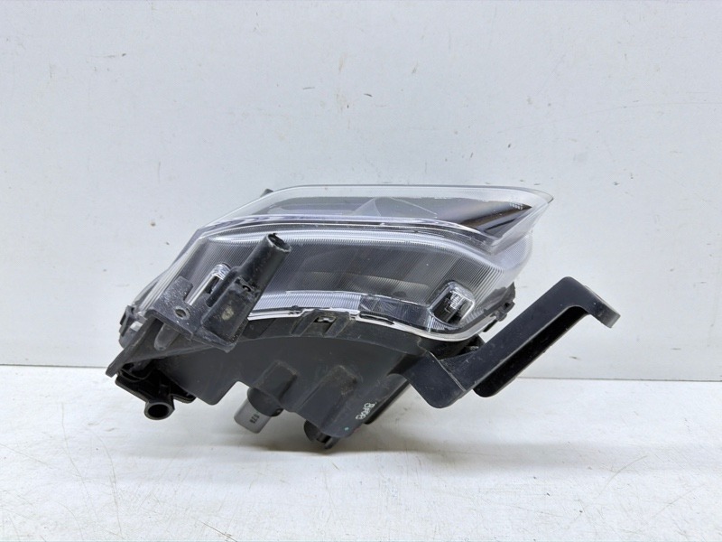 Фара противотуманная правая