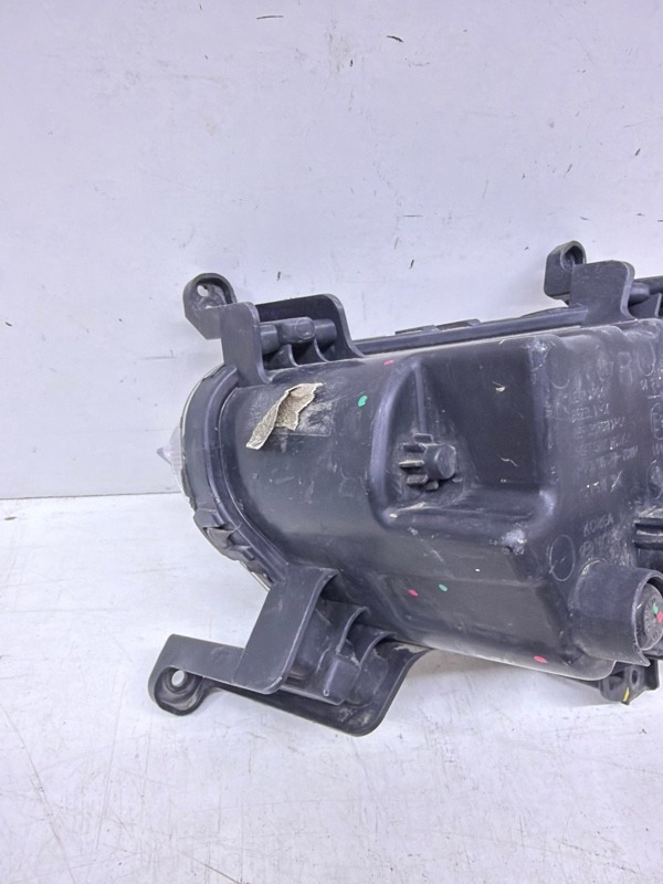 Фара противотуманная правая