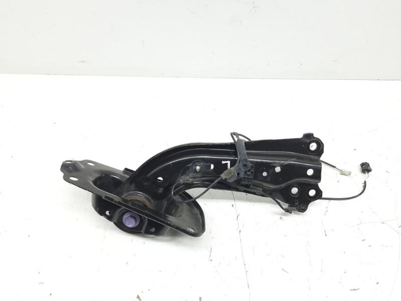 Рычаг задний левый