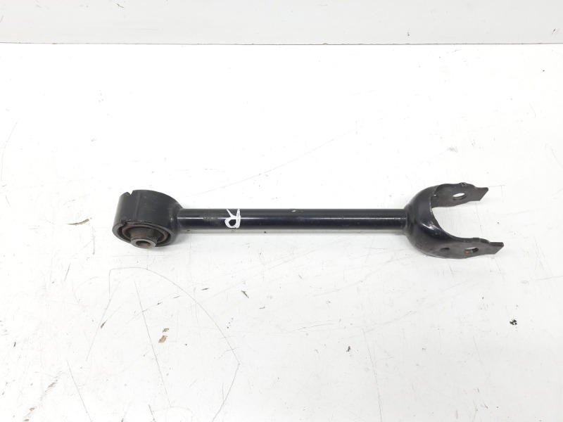 Рычаг задний правый