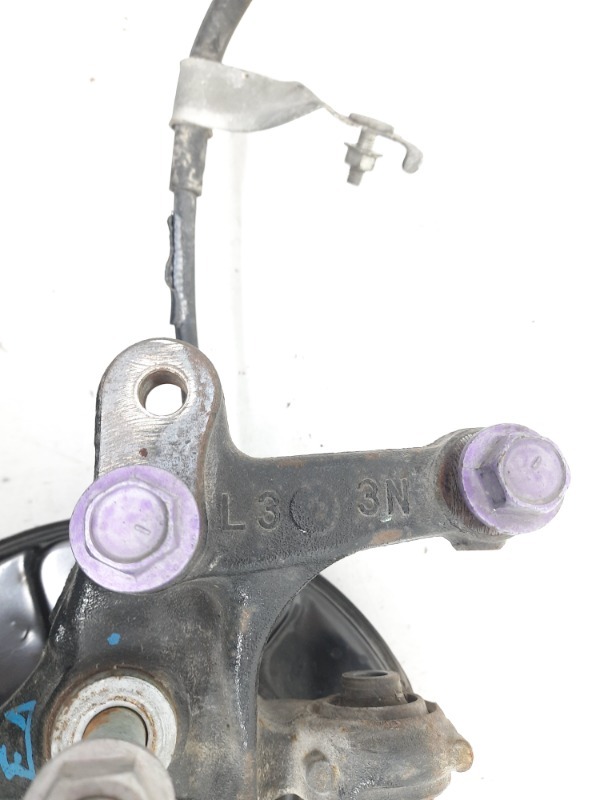 Кулак поворотный задний левый