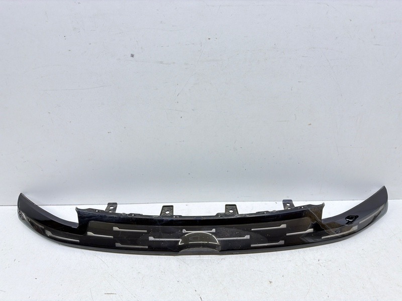 Накладка переднего бампера