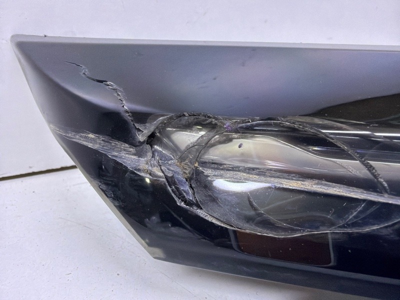 Накладка переднего бампера