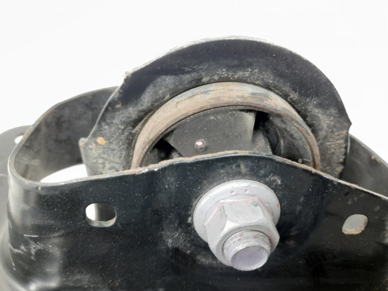 Рычаг задний правый